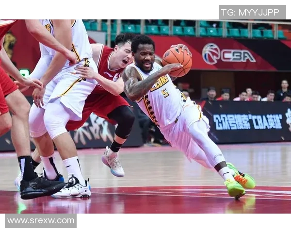 凯-费尔德队主帅：团结合作是夺冠关键